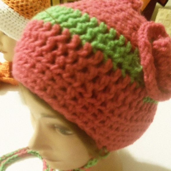 Handmade Accessories - ☃️Handmade pink and green Hat With Floral Design☃️